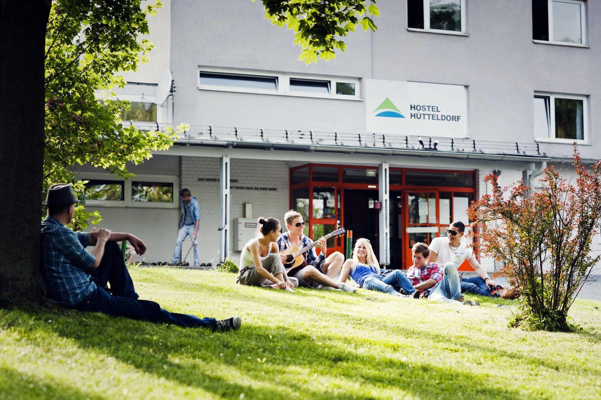 Hostel Hütteldorf Viena Exterior foto